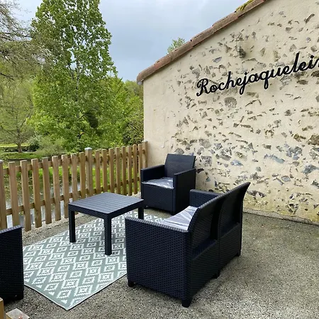 Les Rives Du Lay Rochejaquelein Casa vacanze Le Boupère