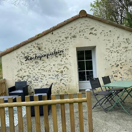 Les Rives Du Lay Rochejaquelein Vakantiehuis