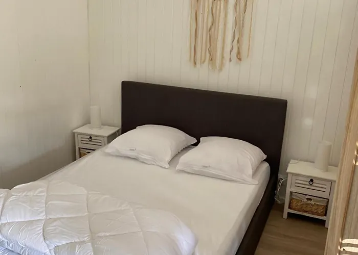 Les Rives Du Lay Rochejaquelein بيت للعطل